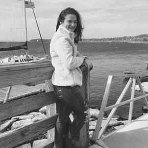 Meet your Posher, Kayla